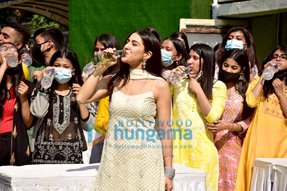 photos sara ali khan at the song launch of atrangi re 2