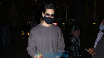 Photos: Sidharth Malhotra, Ekta Kapoor and Jeetendra snapped at the airport