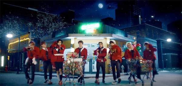 STRAY KIDS experience cold past love in dark music video for