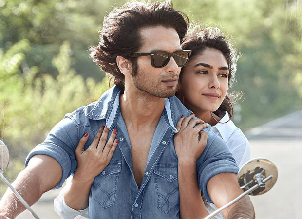EXCLUSIVE: Mrunal Thakur talks about slapping Shahid Kapoor in Jersey