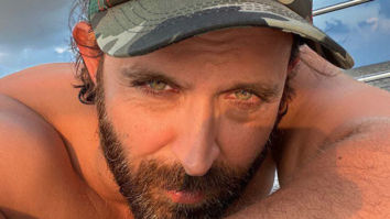 Hrithik Roshan takes the internet by storm with his latest shirtless picture