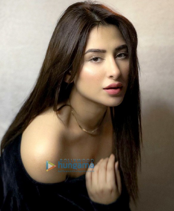 mahira sharma 1 5