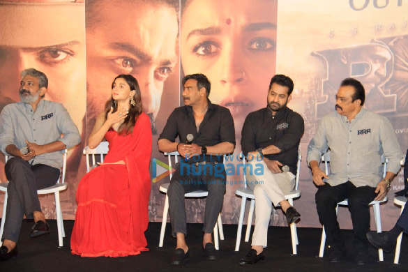 photos ajay devgn jr ntr and alia bhatt at the trailer launch of rrr 10