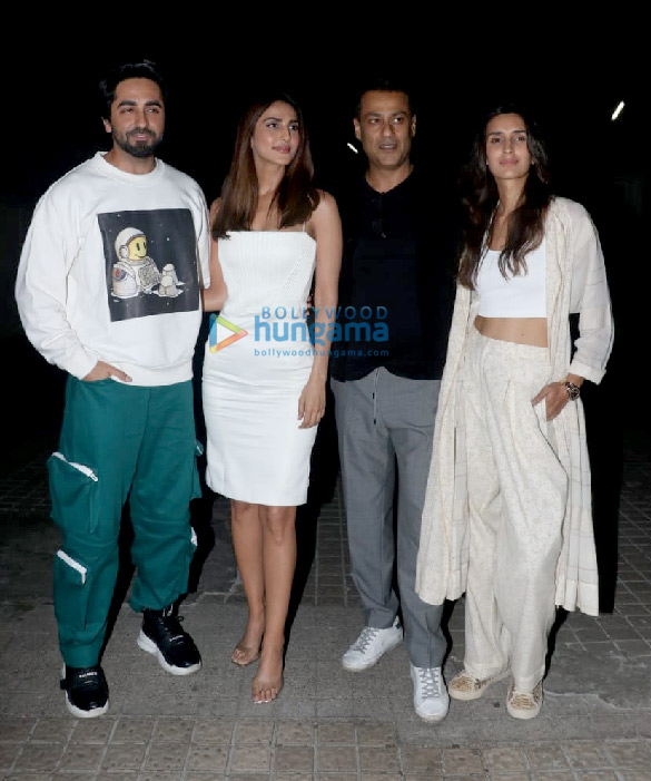 photos celebs attend the premiere of the movie chandigarh kare aashiqui 4