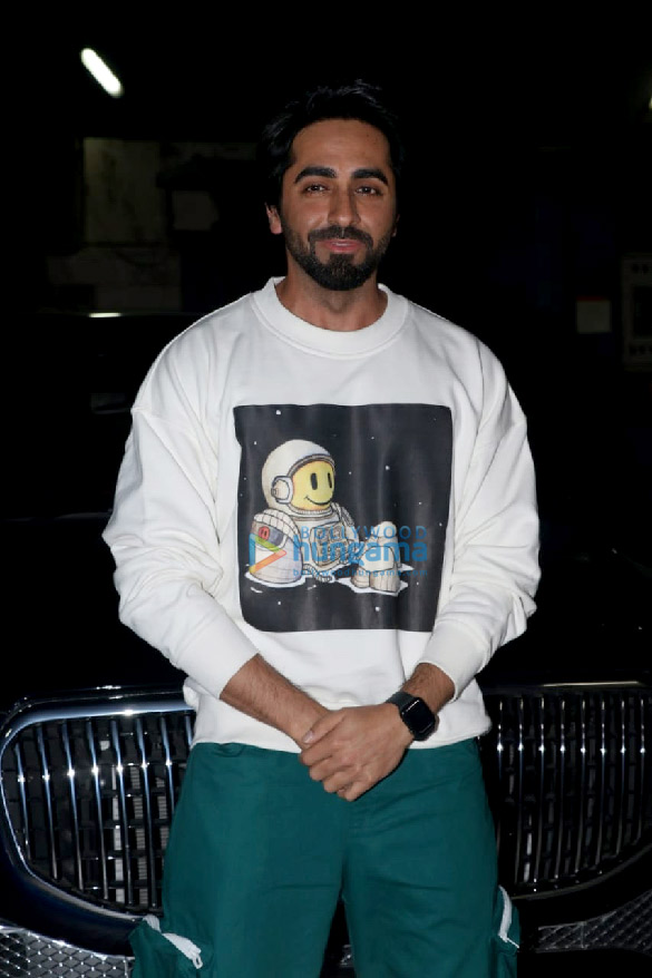 photos celebs attend the premiere of the movie chandigarh kare aashiqui 6