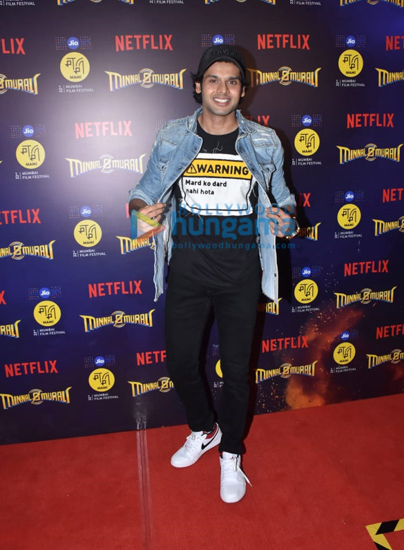 photos celebs attend the premiere of the movie minnal murall 8