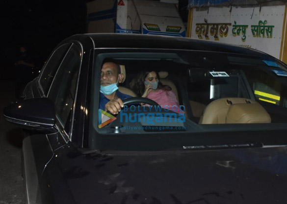 photos kiara advani spotted at sidharth malhotras house in bandra 3