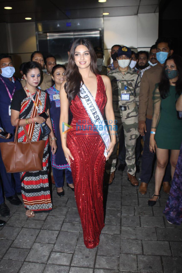 photos miss universe harnaaz sandhu returns to india 4