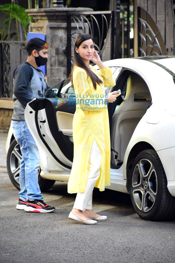 photos nora fatehi spotted in bandra 3 2