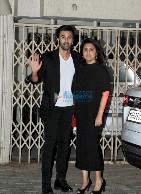 photos ranbir kapoor and neetu singh snapped post xmas bash in juhu 3