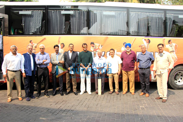 photos ranveer singh kabir khan and the 1983 world cup players snapped at filmcity1 1