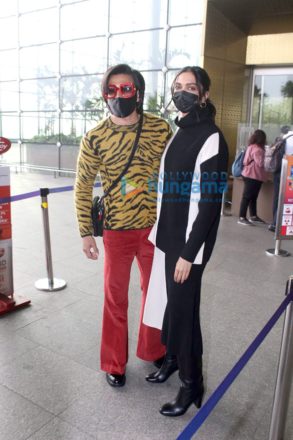 photos ranveer singh and deepika padukone snapped at the airport 1 3