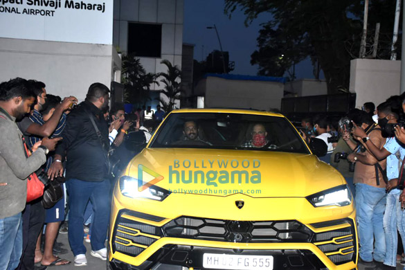 photos ranveer singh and rohit shetty snapped at kalina airport 4