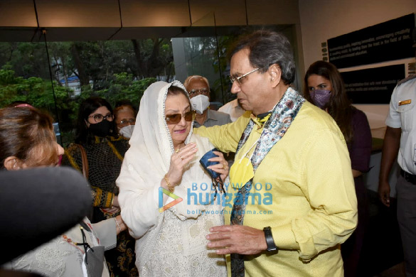 photos saira banu subhash ghai and dharmendra snapped in mumbai 1
