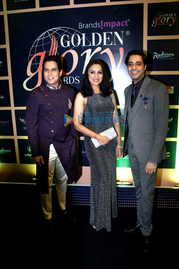 photos sangeeta bijlani esha deol sayani gupta and others snapped at golden glory awards 2021 5