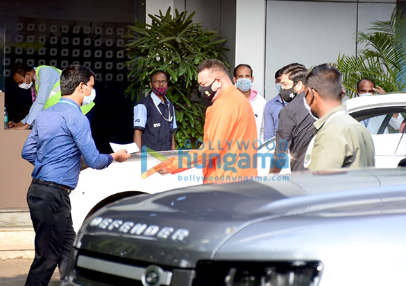 photos sanjay dutt and ram charan snapped at kalina airport 4