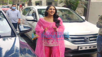 Photos: Sara Ali Khan spotted at T-Series office in Andheri