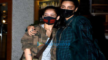 Photos: Shruti Haasan and Akshara Haasan snapped with friends in Bandra