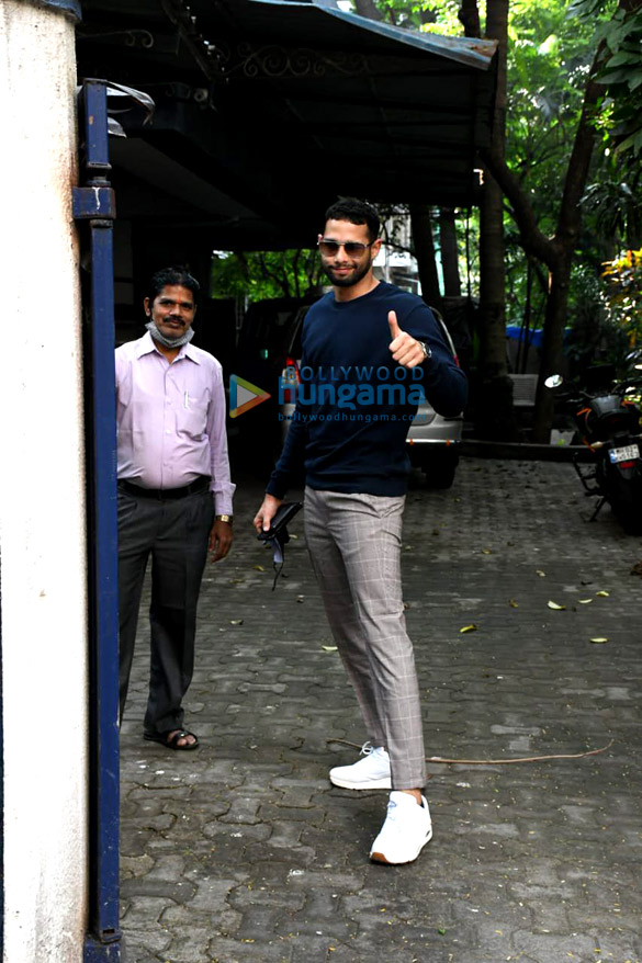photos siddhant chaturvedi spotted at a dubbing studio in bandra 1 2