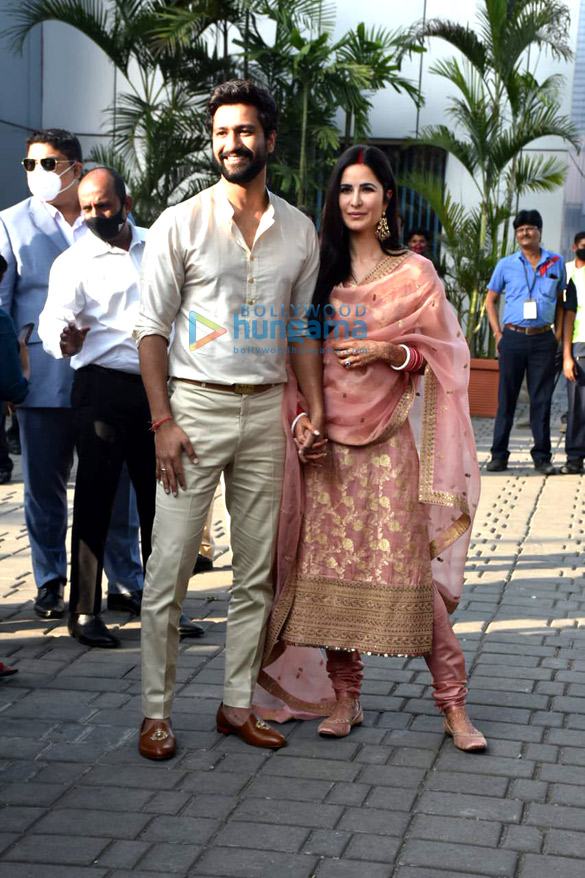 photos vicky kaushal and katrina kaif snapped at kalina airport 3