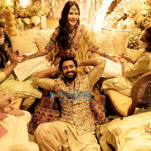 photos vicky kaushal and katrina kaif snapped during their mehendi ceremony in rajasthan1 1