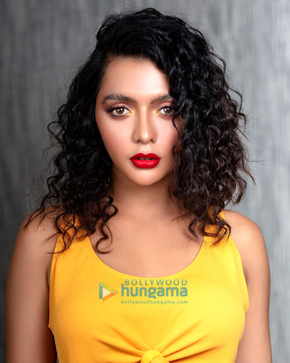 ruhi singh 1 42
