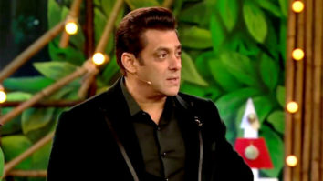 Salman Khan learns ‘Tu Mere Agal Bagal Hai’ dance from Shahid Kapoor | Mrunal Thakur | Jersey
