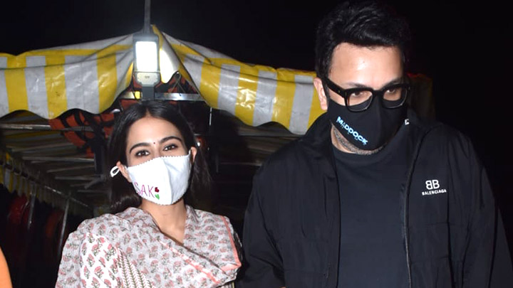 Spotted: Sara Ali Khan and Dinesh Vijan at Versova Jetty, Mumbai Spotted: Sara Ali Khan and Dinesh Vijan at Versova Jetty, Mumbai