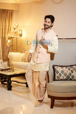 Celeb Photos Of Varun Dhawan