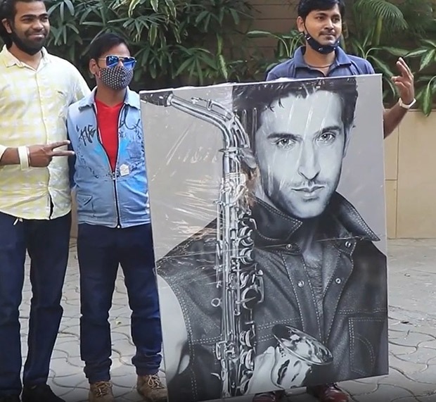 Hrithik Roshan’s fan makes an acrylic painting of the actor on his birthday; reveals it took him a month to complete