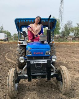 On The Sets Of The Movie Atrangi Re