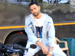 Bigg Boss 15 Finale: Siddhant Chaturvedi reaches the sets on his swanky new Harley Davidson bike