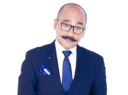 Bigg Boss narrator Vijay Vikram Singh tests positive for COVID-19; continues working from home