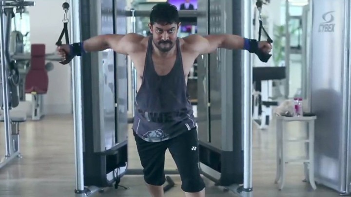 Fat To Fit | Aamir Khan Body Transformation | Dangal | In Cinemas Now Fat To Fit | Aamir Khan Body Transformation | Dangal | In Cinemas Now