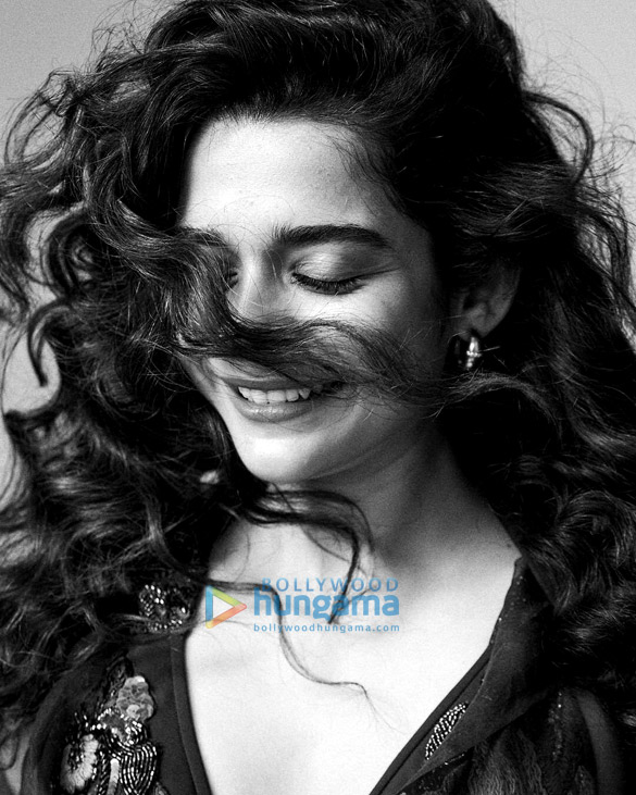 mithila palkar 1 11