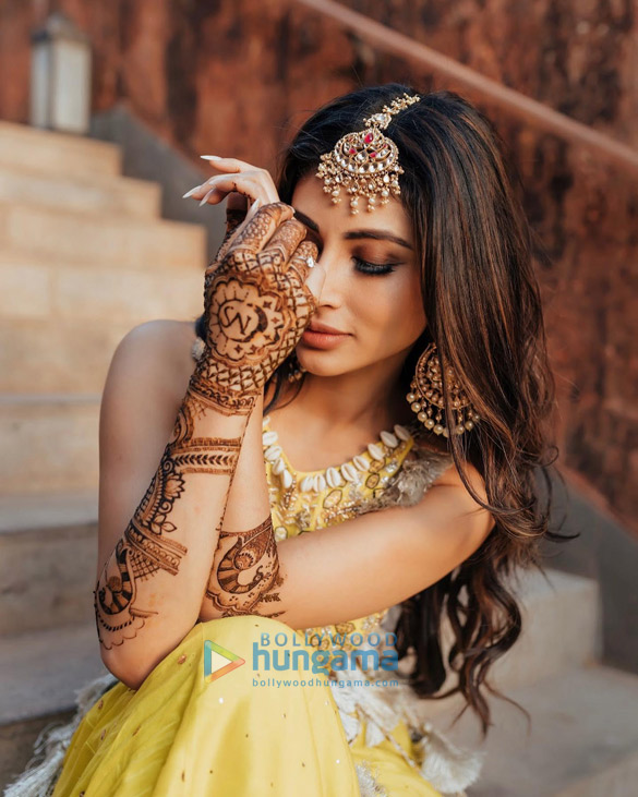 Mouni Roy