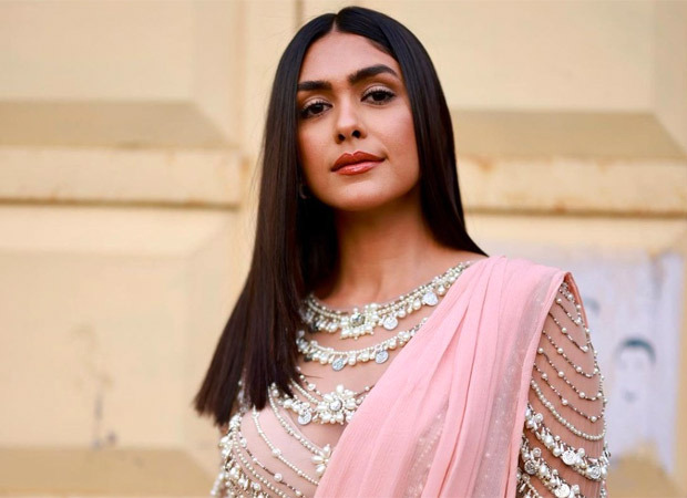 Mrunal Thakur tests positive for COVID-19