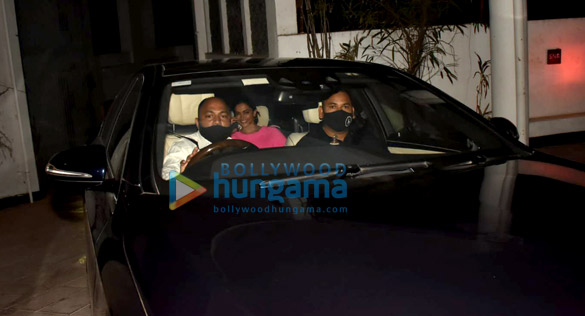 Photos: Deepika Padukone, Ishaan Khatter, Ananya Panday, Sara Ali Khan and Shakun Batra snapped at Manish Malhotra’s house in Bandra Photos: Deepika Padukone, Ishaan Khatter, Ananya Panday, Sara Ali Khan and Shakun Batra snapped at Manish Malhotra’s house in Bandra