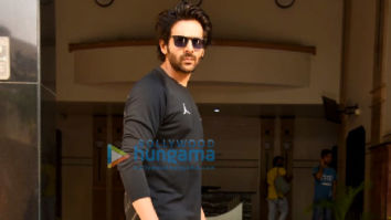 Photos: Kartik Aaryan snapped at Anees Bazmee’s office in Andheri