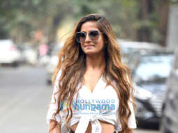 Photos: Poonam Pandey snapped in Mumbai