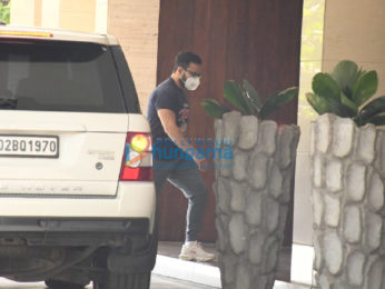 Photos: Saif Ali Khan spotted in Bandra