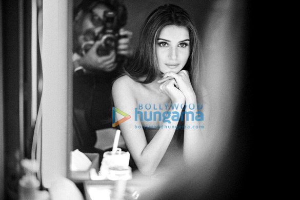 tara sutaria 2 56