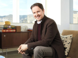 The Batman director Matt Reeves explains Robert Pattinson’s emo-eyeliner look: ‘You can’t wear a cowl and not wear that’