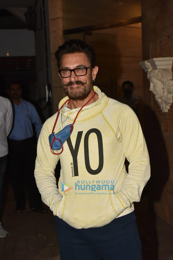 photos aamir khan snapped at a dubbing studio in bandra 89