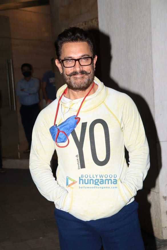 photos aamir khan snapped at a dubbing studio in bandra 414