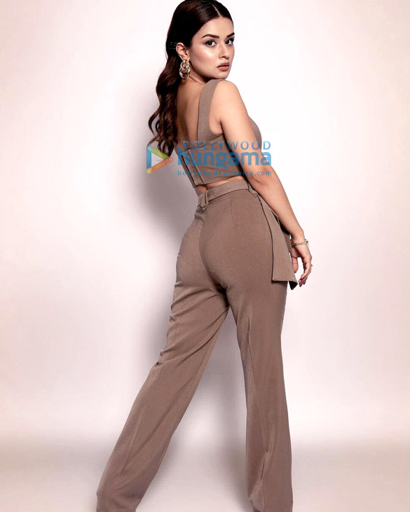 avneet kaur 6