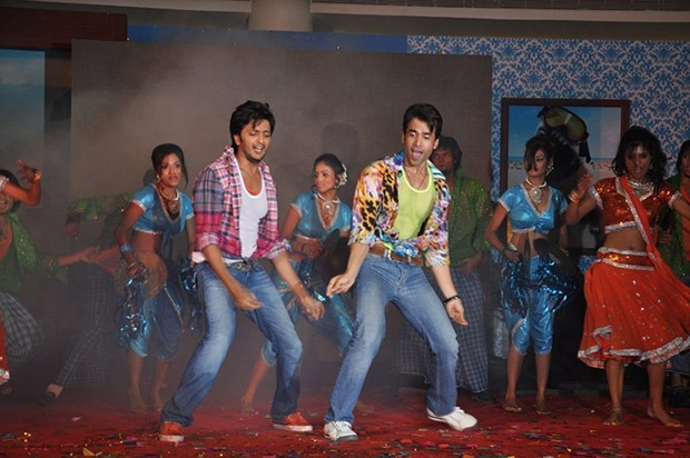 "I was to pull my trousers down, but I pulled my underwear down along with them, inadvertently putting my booty on full display for a few seconds" - Tusshar Kapoor