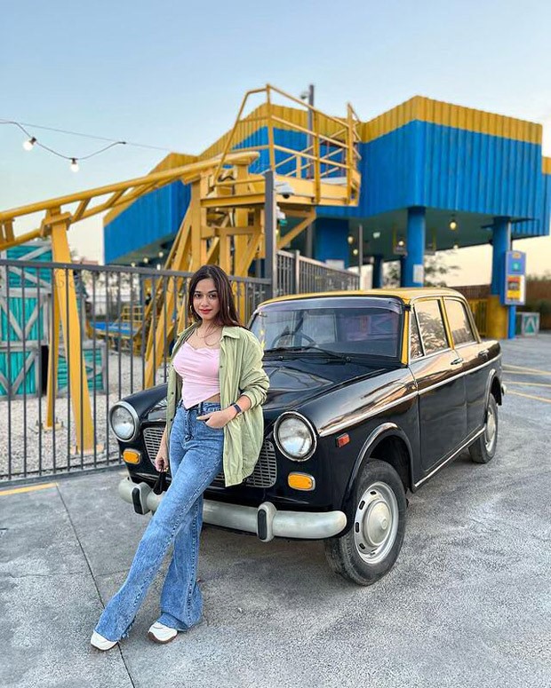 Jannat Zubair and her brother enjoy a day at Bollywood Theme Park in Dubai, see photos Jannat Zubair and her brother enjoy a day at Bollywood Theme Park in Dubai, see photos