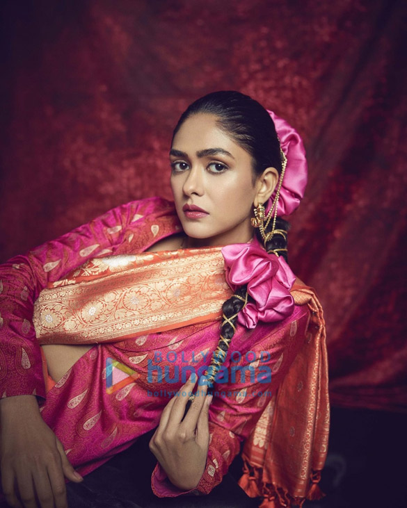 mrunal thakur 1 36