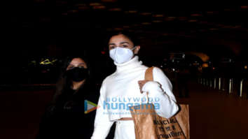 Photos: Alia Bhatt and Saiee Manjrekar snapped at the airport